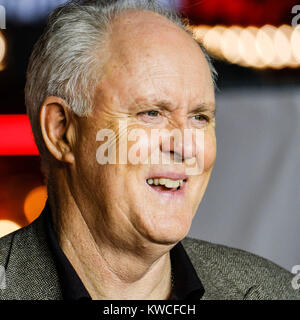 John Lithgow assiste à la première UK de Daddy's Home 2 À VUE West End le jeudi 16 novembre 2017. Photo : John Lithgow. Banque D'Images