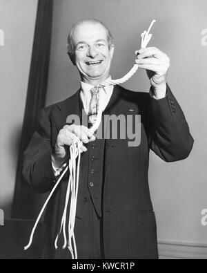 Linus Carl Pauling a reçu le Prix Nobel de chimie en 1954. En 1962, pour son activisme pour la paix, il reçoit le Prix Nobel de la paix. - BSLOC  2015 (1 61) Banque D'Images