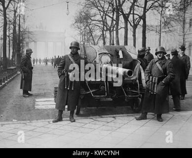 Des Forces Canadiennes le putsch de Kapp de mars 1920 contre le gouvernement de la République allemande Weimer à Berlin. Ils étaient disciples de Wolfgang Kapp, un éminent homme politique nationaliste qui a recherché et n'a pas réussi à installer un gouvernement de droite autocratique (BSLOC 2017 2 66) Banque D'Images