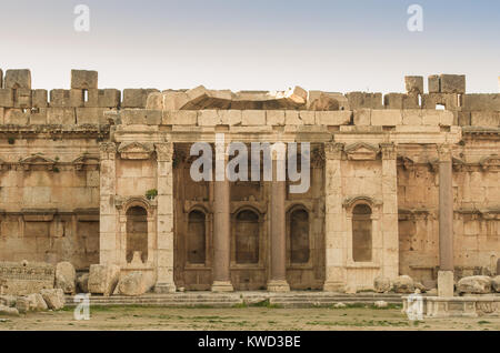 Ruines de Baalbek. Ancienne ville de Phenicia situé dans la vallée de Beca au Liban. Acropole avec vestiges romains. Banque D'Images
