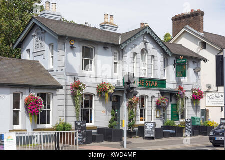 Les Étoiles, Le Broadway, Haywards Heath, West Sussex, Angleterre, Royaume-Uni Banque D'Images