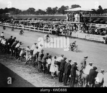 Moto de course des années 1920, dans la région de Washington D.C.. (BSLOC   2015 17 158) Banque D'Images