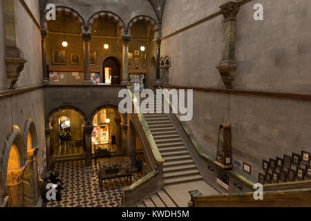 Bâtiment du musée. Département de géologie. Conçu par Thomas Deane et Benjamin Woodward. Iinspired par l'architecture Byzantine de Venise et construit en 18 Banque D'Images