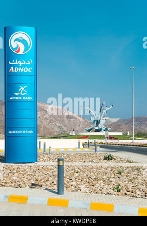 Oasis Adnoc station essence dans Dadna, Fujairah, Émirats Arabes Unis Banque D'Images