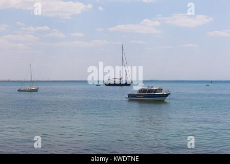 Evpatoria, République de Crimée, la Russie - Juillet 21, 2017 : bateau de police dans le domaine de l'eau d'Evpatoria Bay Banque D'Images