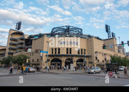 PNC Park, le terrain d'accueil pour les Pirates de Pittsburgh en ligue majeure de baseball team Pittsburgh, Pennsylvanie, USA. Banque D'Images