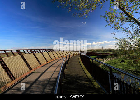 Le pont sur la rivière Nene, Whittlesey, Cambridgeshire, Angleterre, Royaume-Uni Banque D'Images