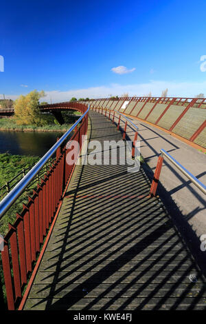 Le pont sur la rivière Nene, Whittlesey, Cambridgeshire, Angleterre, Royaume-Uni Banque D'Images