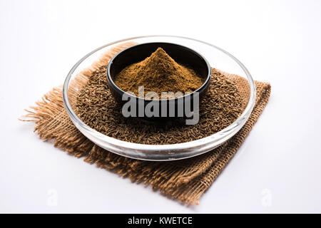 Les graines de cumin ou Jeera (poudre de cumin ), selective focus Banque D'Images