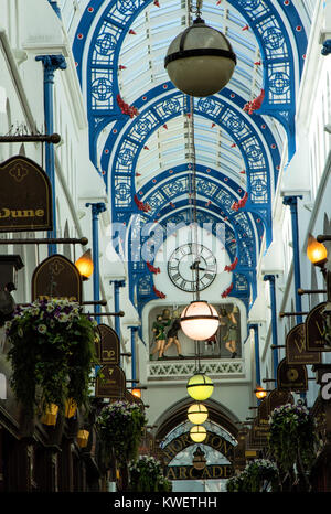 Thornton's Arcade,Briggate, Leeds, West Yorkshire, Angleterre, Royaume-Uni. Banque D'Images