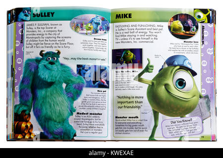 Caractère de Pixar et Sulley Mike du film Monsters Inc. dans un guide des personnages de Pixar Banque D'Images