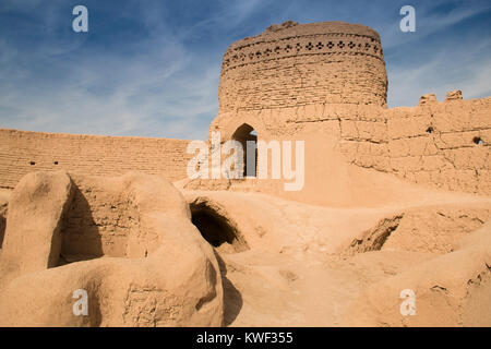 L'ancienne Narin Qal'eh (Qaleh) château d'argile dans le centre de Meybod près de Yazd en Iran est l'un des mieux conservés des forteresses en pisé Banque D'Images