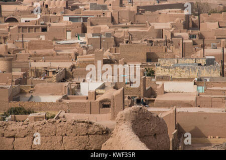 Vue sur la ville ancienne de Meybod en Iran à partir de l'Narin Qala"eh (Qaleh château d'argile) Banque D'Images