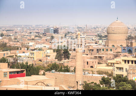 Vue sur la ville ancienne de Meybod en Iran à partir de l'Narin Qala"eh (Qaleh château d'argile) Banque D'Images