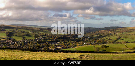 Le Hayfield, Peak District, Derbyshire, Royaume-Uni Banque D'Images