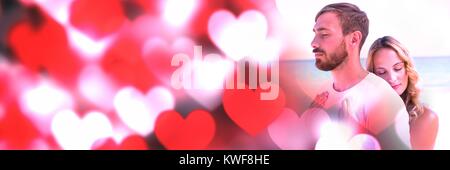 Couple avec coeur de transition amour de Valentin Banque D'Images