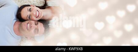 Couple avec coeur de transition amour de Valentin Banque D'Images