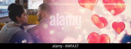 Couple avec coeur de transition amour de Valentin Banque D'Images