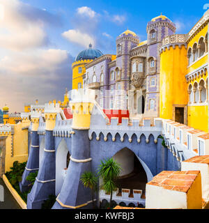 Impressionnant Palais de Pena à Sintra,vue panoramique,province de Lisbonne,Portugal. Banque D'Images