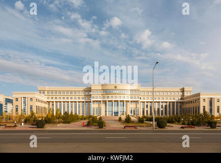 Ministère des Affaires étrangères bureaux du gouvernement dans un bâtiment administratif moderne de faible hauteur à Nur-Sultan (Astana), capitale du Kazakhstan Banque D'Images