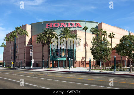 ANAHEIM, CA, le 11 février 2015 : le Honda Center d'Anaheim, Californie.l'arène est le foyer de l'Anaheim de la Ligue nationale de hockey et le L Banque D'Images