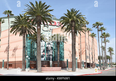 ANAHEIM, CA, le 17 mars 2017 : le Honda Center d'Anaheim, en Californie. L'arène est le foyer de l'Anaheim de la Ligue nationale de hockey et le Los Banque D'Images