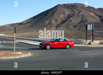 Un taxi à proximité de Playa Blanca, Lanzarote, îles Canaries, Espagne. Banque D'Images