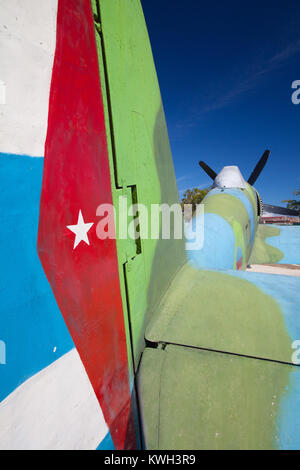 Playa Giron, Cuba - Janvier 27,2017 : Musée de la Baie des Cochons. Réservoir et avions en face du musée dédié à l'échec de l'invasion de 1961. Banque D'Images