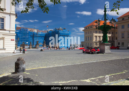 Prague, République tchèque - Juin 3,2015 : Réfection de la façade du château de Prague.Le Château de Prague est la résidence officielle et le bureau du président de Banque D'Images