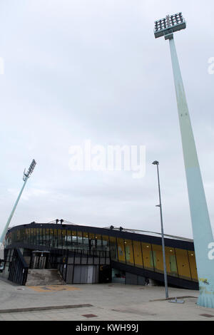 Tour sur Ljudski vrt (projecteurs, le stade du NK Maribor accueil club de football à Maribor, Slovénie. Toutes les places du stade a une capacité de plus de t Banque D'Images