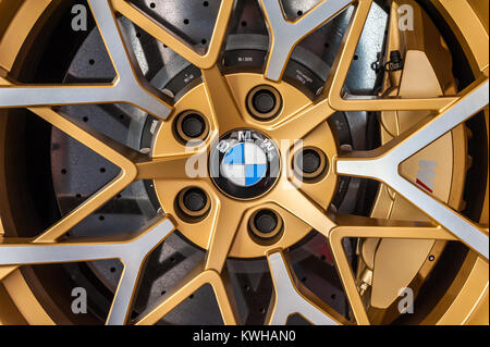 TORINO - JUN 08, 2017 : Exposition. Close up af une Turbomeister colorés et système de freinage roue BMW Banque D'Images