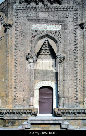 Sculpté en pierre à l'entrée 14 Hudavent c seldjoukide Hatun tombe (1312), Turbe ou mausolée, construit pour la fille de Kilij Arslan IV, Nigde, Cappadoce, Turquie Banque D'Images