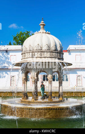 Saheliyon-ki-Bari (Rue de la) est un grand jardin à Udaipur, Inde Banque D'Images