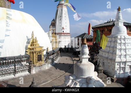 Près du grand stupa de Swayambhunath Kathmandou, Népal Banque D'Images