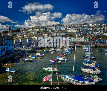 Go - DEVON : Brixham Harbour (image HDR) Banque D'Images