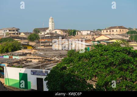 Petite ville de Senya Beraku, Gold Coast, Région du Centre, le Ghana, l'Afrique Banque D'Images