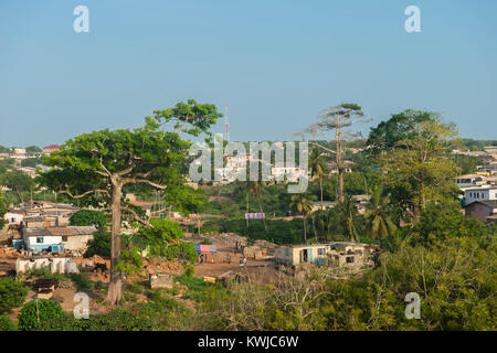 Petite ville de Senya Beraku, Gold Coast, Région du Centre, le Ghana, l'Afrique Banque D'Images