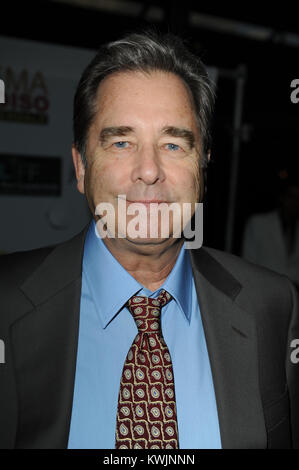 FORT LAUDERDALE, FL - le 21 octobre : Acteur Beau Bridges Dennis Haysbert arrive à la 26e édition du Festival International du Film de Fort Lauderdale kick off à Bailey Hall-0779 College Campus. le 21 octobre 2011 à Fort Lauderdale, Floride Personnes : Beau Bridges Banque D'Images