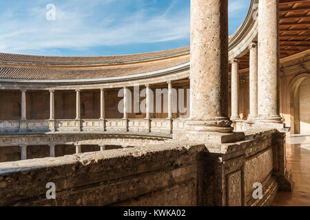 Le Palais de Charles V à l'intérieur de la fortification nasride de l'Alhambra, Grenade, Espagne Banque D'Images