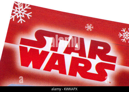 Londres, Royaume-Uni - 18 décembre 2017 : La Star Wars logo imprimé dans un catalogue de jouets de Tesco, le 18 décembre 2017. Banque D'Images