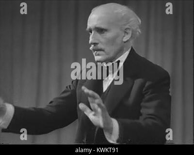 Hymne de l'ONU 1944 OWI film (05 Arturo Toscanini, de Verdi, la conduite de La Forza del Destino 05) Banque D'Images