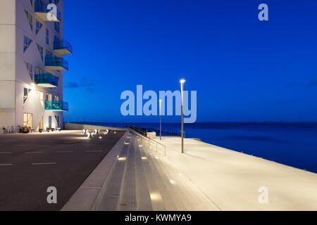 Promenade à Aarhus au Danemark, scène de nuit Banque D'Images