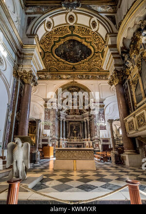 Intérieur de la cathédrale d'Amalfi. La Cathédrale de l'ensemble monumental de saint André à Amalfi, Italie. Banque D'Images