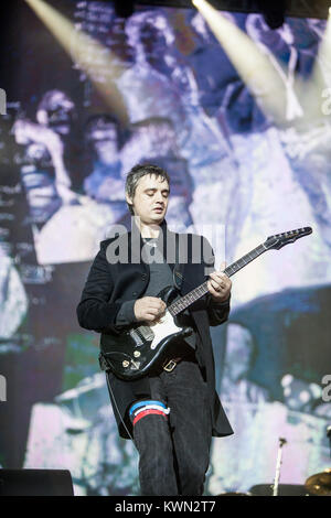 Le groupe de rock anglais The Libertines effectue un concert live à la scène principale à l'heure d'été britannique Barclaycard festival à Hyde Park à Londres. Ici singer et gutiarist Pete Doherty est représenté sur scène. UK 05.07.2014. Banque D'Images