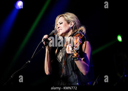 Le groupe de country américain Dixie Chicks effectue un concert live à Falconer Salen à Copenhague. La bande du Texas se compose des trois femmes Emily Robison, Martie Maguire (photo) et Natalie Maines. Danemark 20/03 2014. Banque D'Images