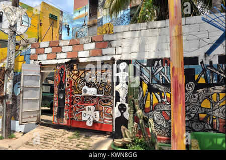 La HAVANE, CUBA, le 11 mai 2009. Des graffitis et des peintures murales de La Havane, le 11 mai 2009. Banque D'Images