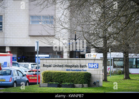 Un générique stock photo du panneau d'entrée à l'intérieur de l'Hôpital Royal United baignoire motifs. Banque D'Images