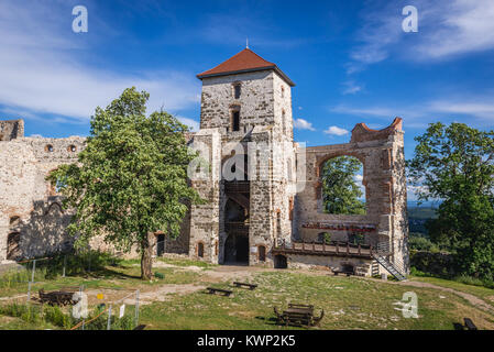 Cour du château de Rudno Tenczyn village sur la piste du nid d'aigles dans Lesser Poland Voivodeship de Pologne Banque D'Images