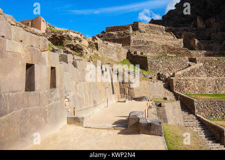 Les ruines Inca de Ollantaytambo Ollantaytambo en ville, le Pérou. Banque D'Images