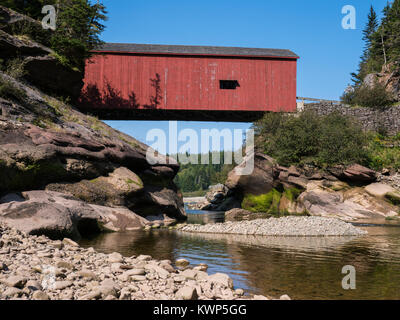 Pont couvert de Point Wolfe, le Parc National de Fundy, la baie de Fundy, Nouveau-Brunswick, Canada. Banque D'Images